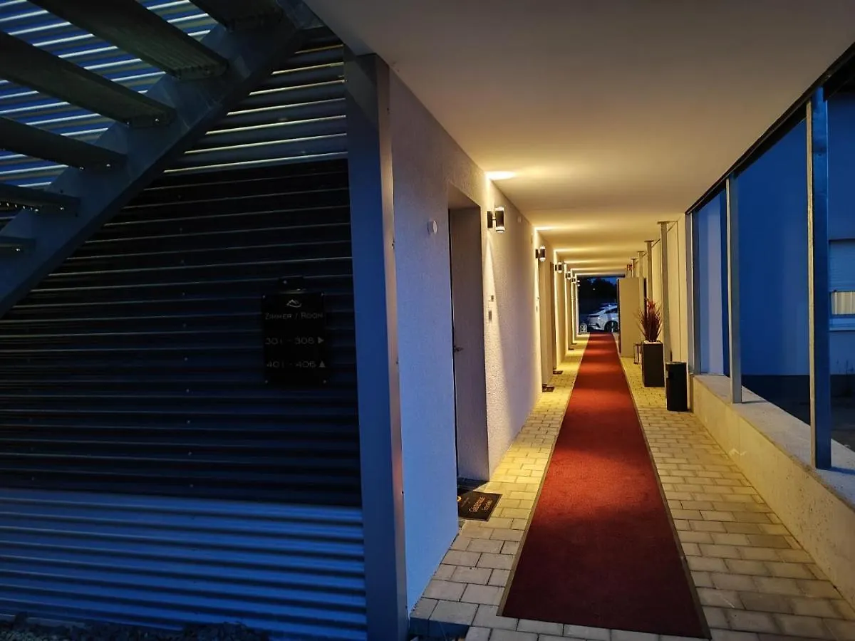 Guest house Gaestehaus Wuerzburg 24H Estenfeld Germany