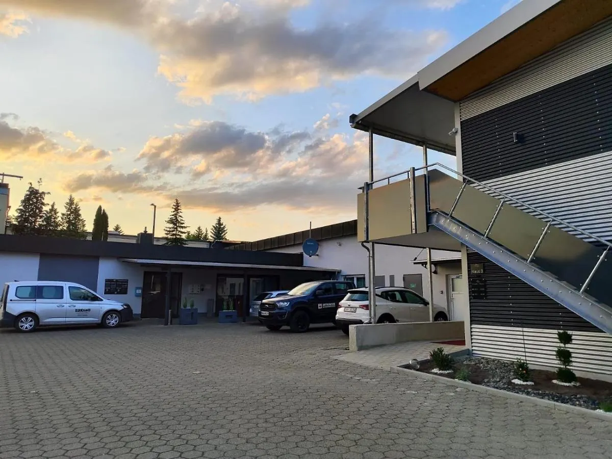 Gaestehaus Wuerzburg 24H Estenfeld