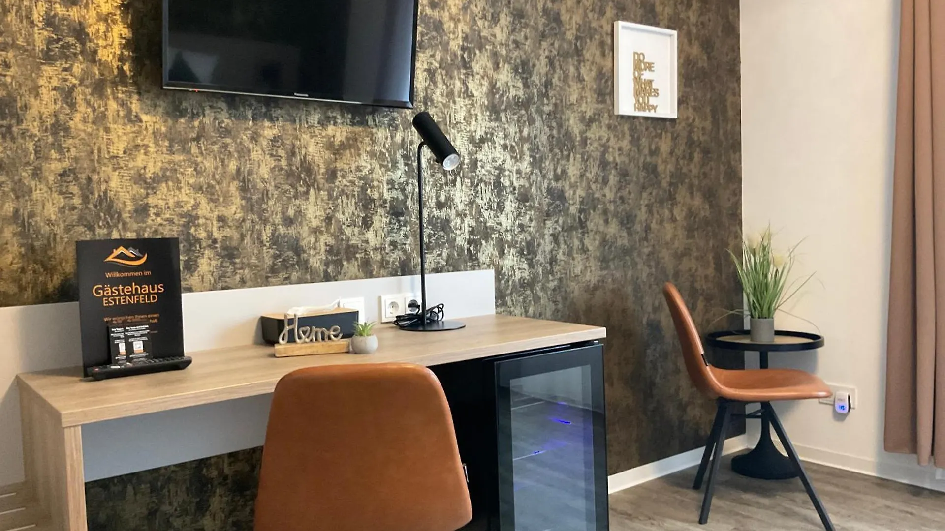 Gaestehaus Wuerzburg 24H Estenfeld