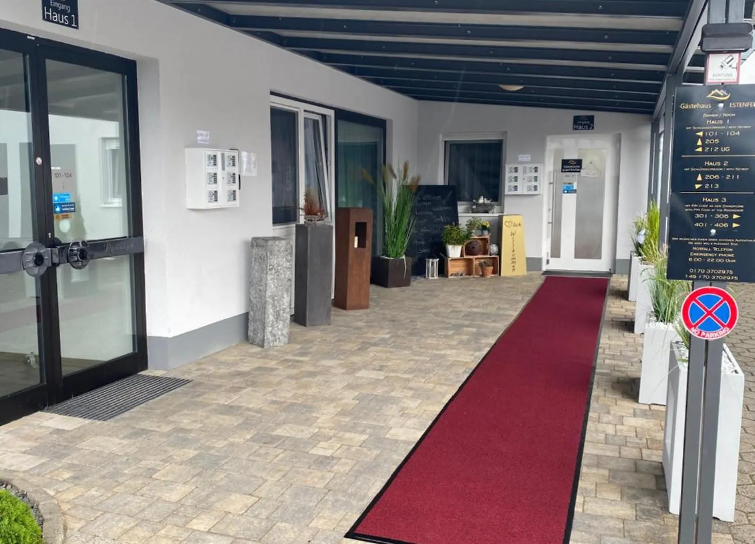 Gaestehaus Wuerzburg 24H Estenfeld Guest house