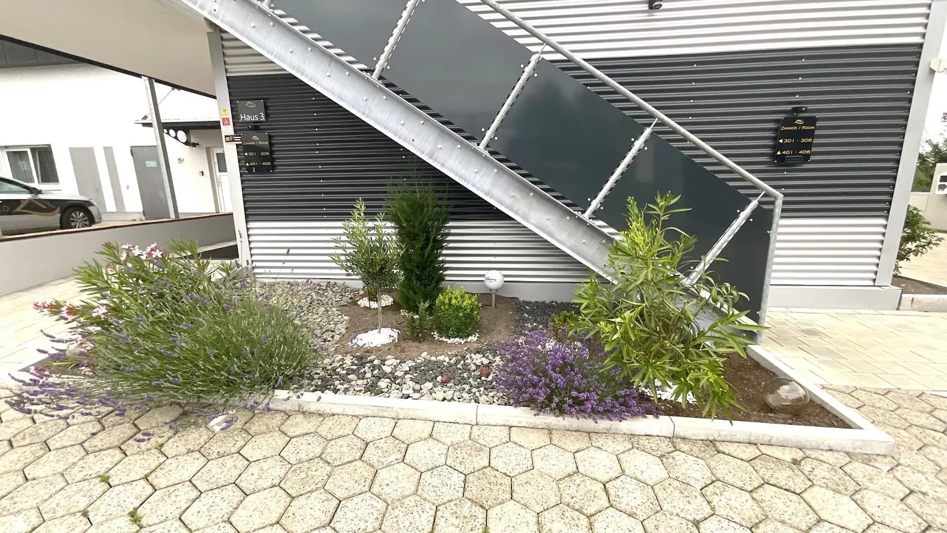 Gaestehaus Wuerzburg 24H Estenfeld
