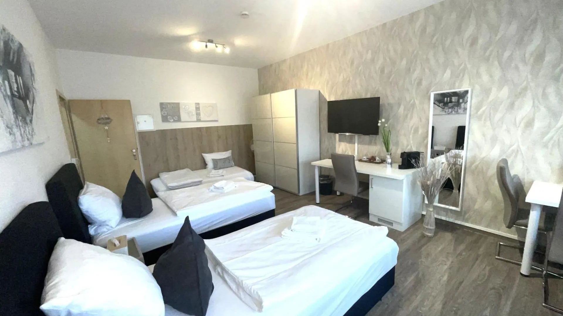Gaestehaus Wuerzburg 24H Estenfeld Germany