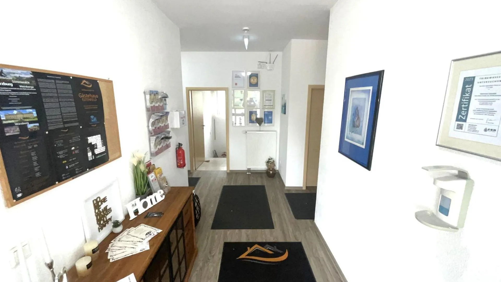 Gaestehaus Wuerzburg 24H Estenfeld Guest house