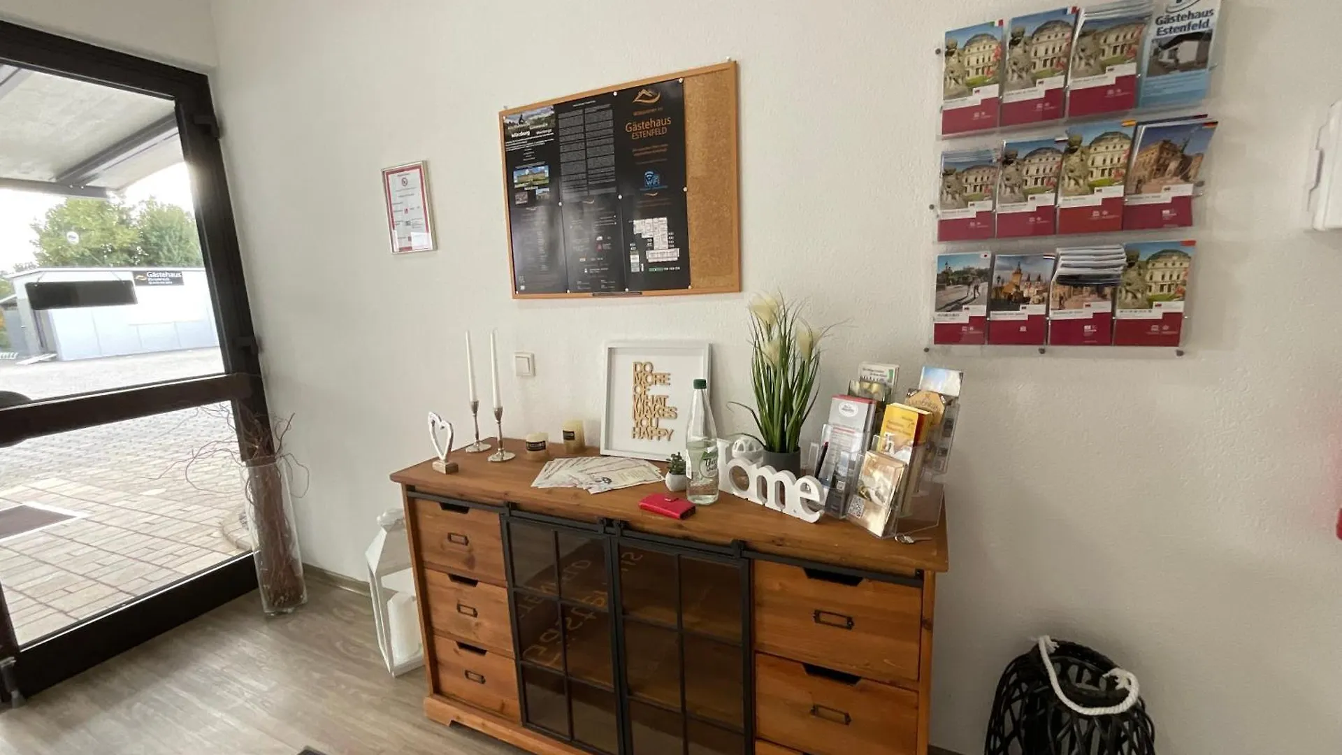Gaestehaus Wuerzburg 24H Estenfeld