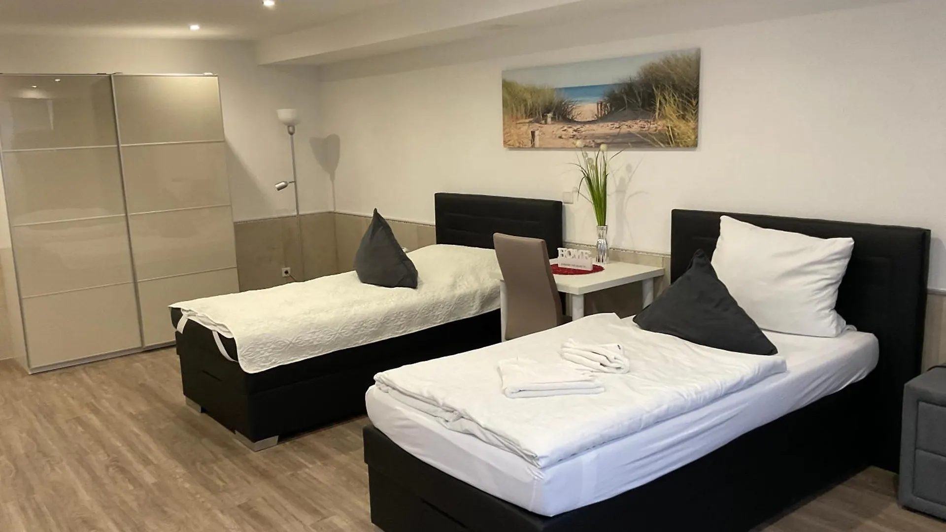 Gaestehaus Wuerzburg 24H Estenfeld Germany