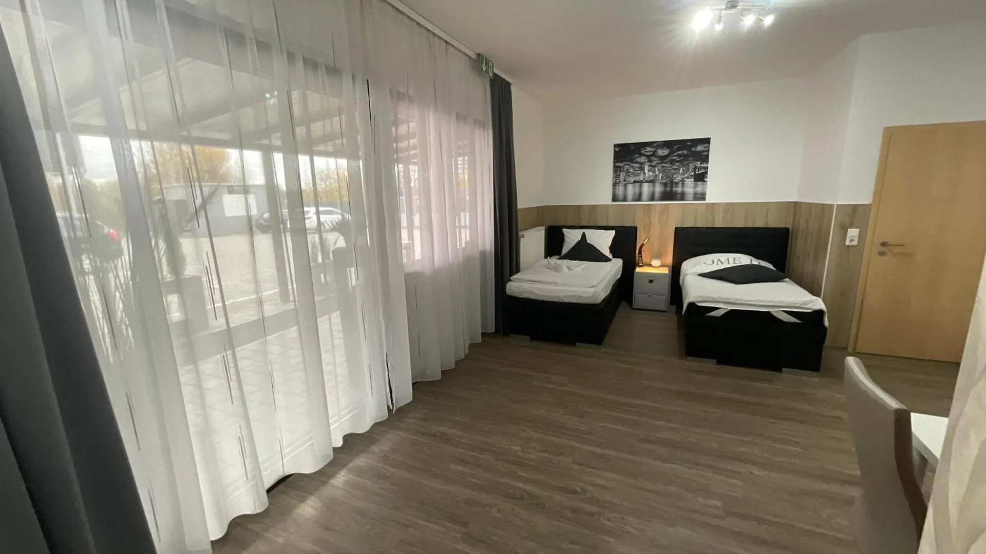 Guest house Gaestehaus Wuerzburg 24H Estenfeld