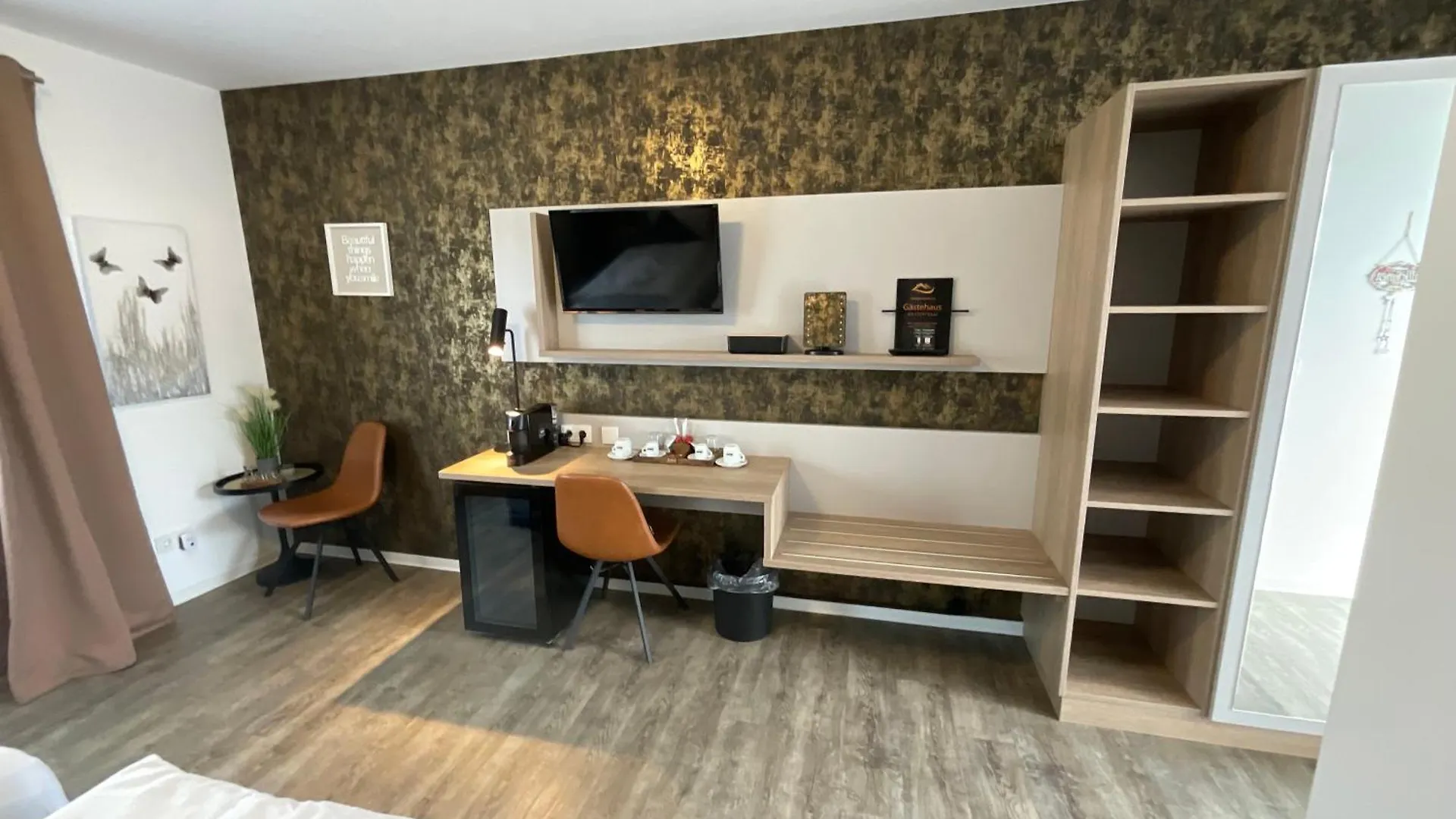 Gaestehaus Wuerzburg 24H Estenfeld Guest house